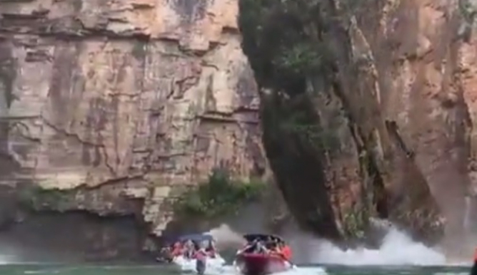 Обвал стены бразильского водопада убил 10 туристов